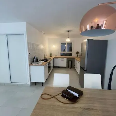 Maison 3chambres ,climatisee Holiday home *